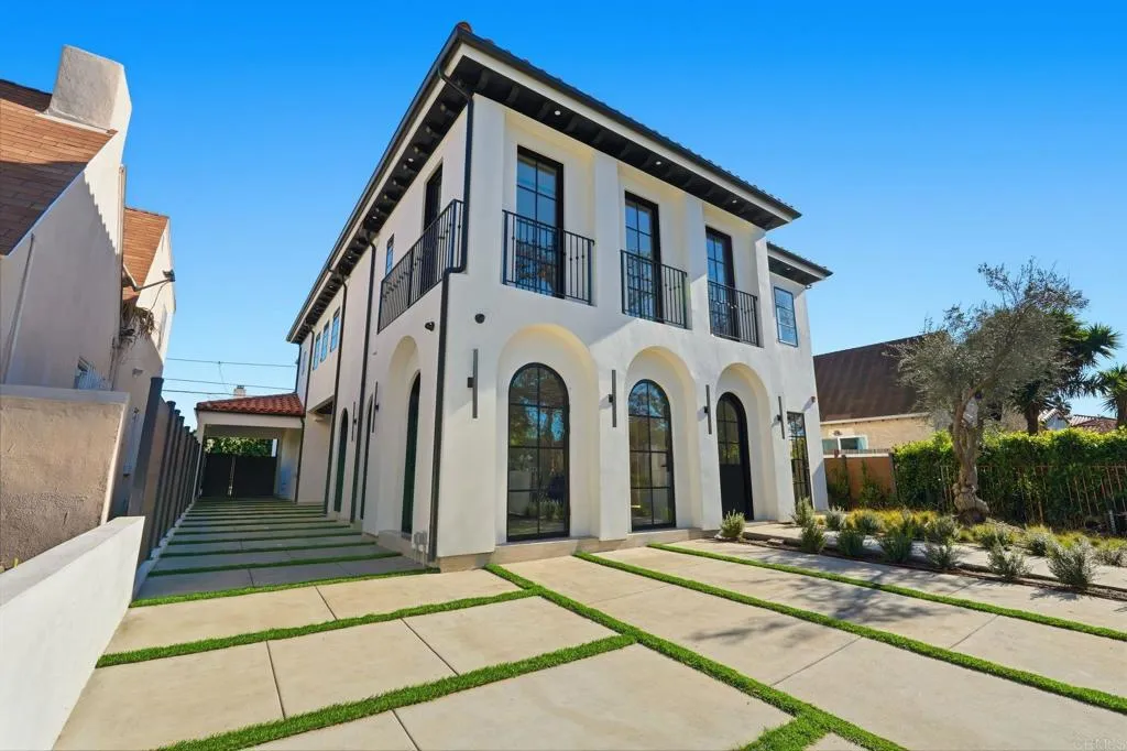 160 N Stanley Drive, Beverly Hills, California 90211 home-pic-48